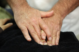 hands osteopathic therapy