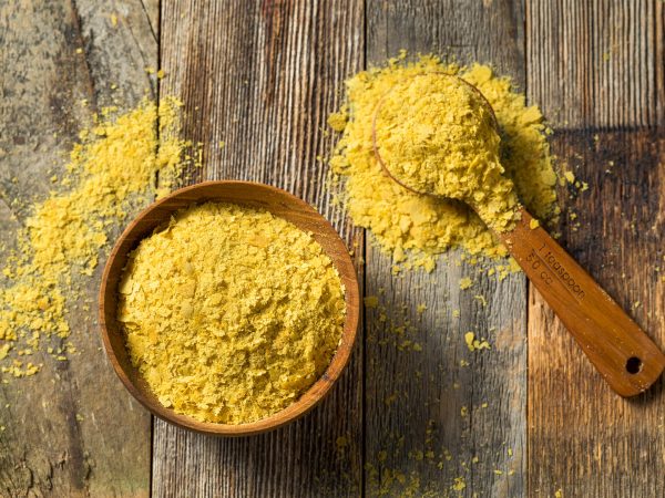 Cooking With Spices: Nutritional Yeast | Dr. Weil&#039;s Healthy Kitchen