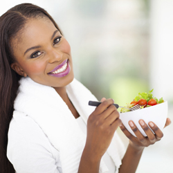 woman-healthy-eatingDT