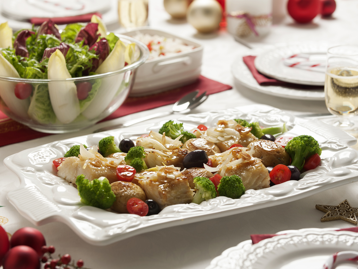 Brazilian Christmas table, cod fish with vegetables.