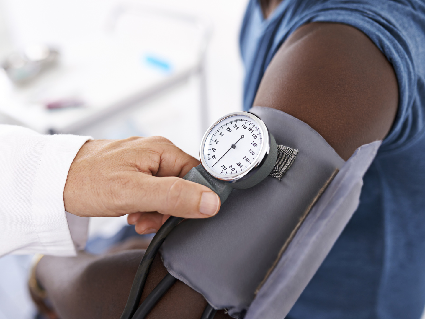 gender difference in blood pressure