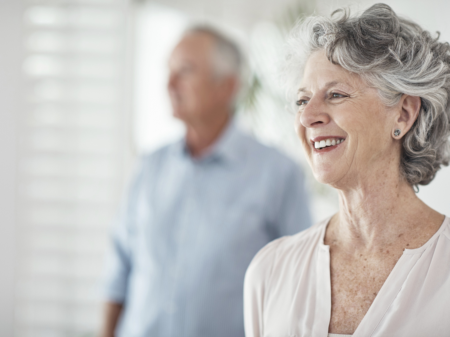 Cropped shot of a happy senior woman at homehttp://195.154.178.81/DATA/i_collage/pu/shoots/805516.jpg