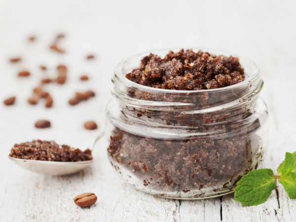 health-wellness_body-mind-spirit_hair-skin-nails_coffee-ground-scrubs-for-cellulite_512043302