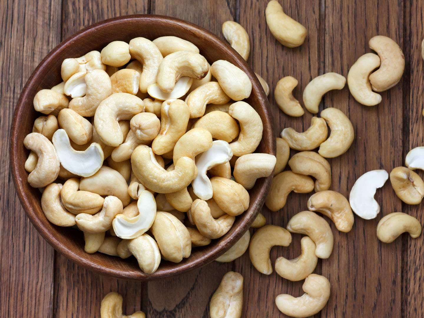 blog_health-tips_3-Reasons-Cashews-Are-One-Of-Dr.-Weil’s-Favorite-Foods_470795758