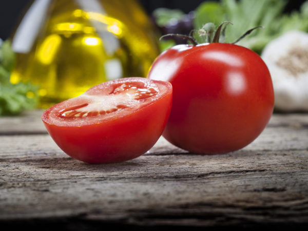 3 Reasons You Should Be Eating Tomatoes This Summer