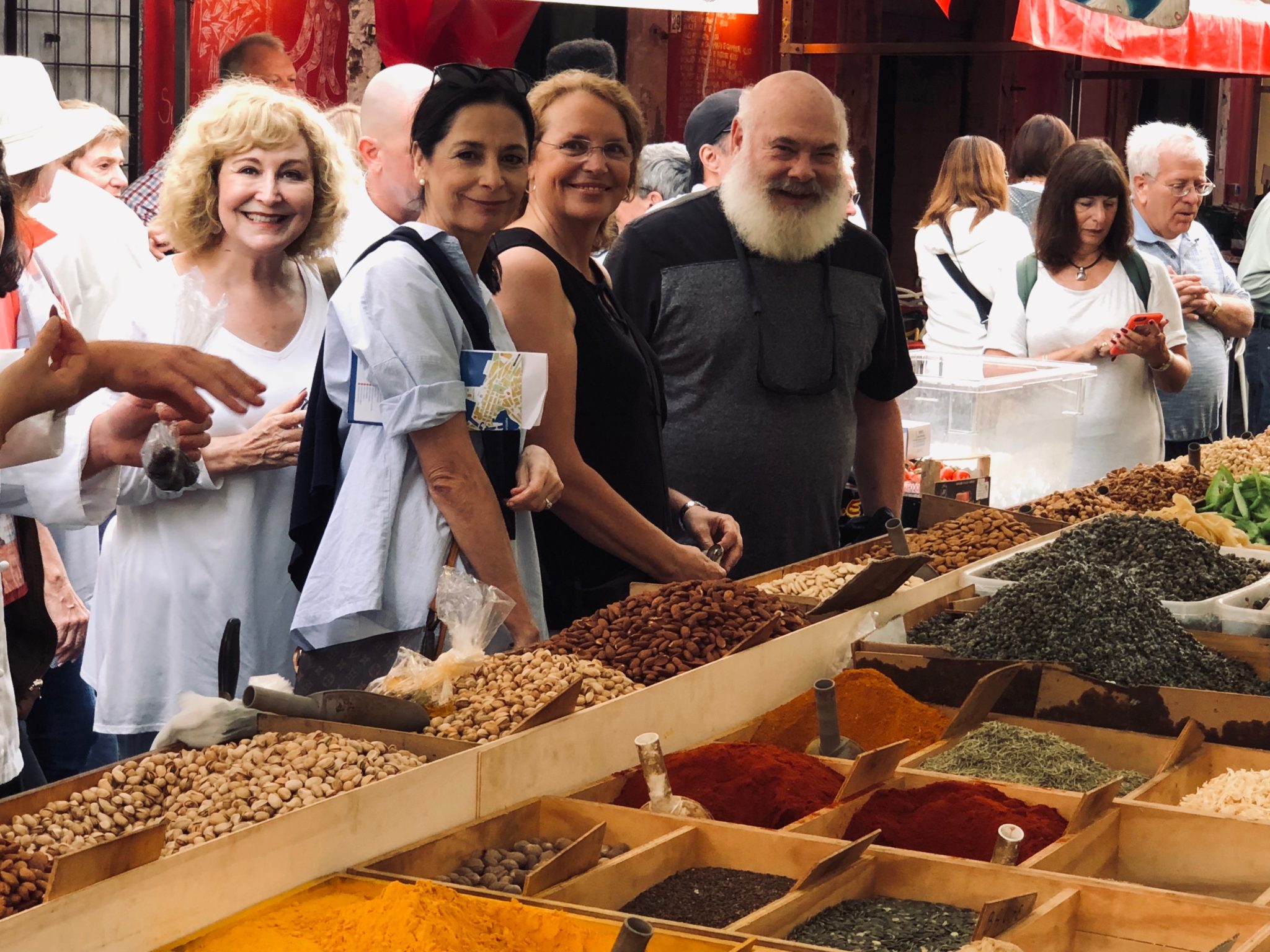 22 Betty Ann Deb Chiasson AW spices siracusa market_20181012_