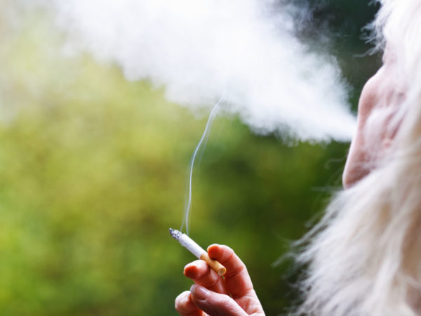 Smoking Speeds Aging | Weekly Bulletins | Andrew Weil, M.D.