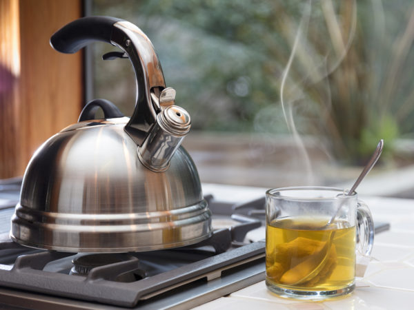 Hot Tea &amp; Cancer Risk | Weekly Bulletins | Andrew Weil, M.D.