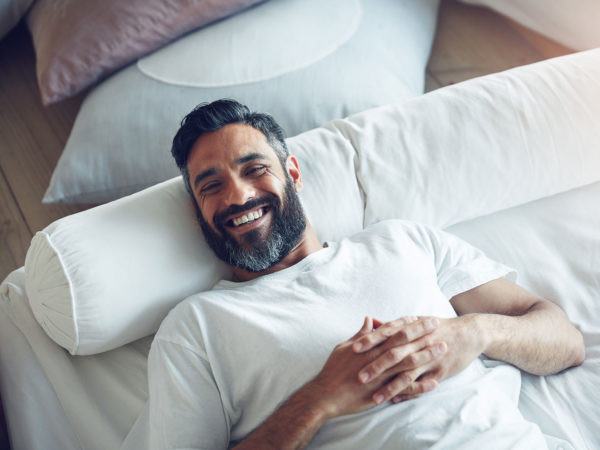 Optimistic People Sleep Better | Weekly Bulletins | Andrew Weil, M.D.