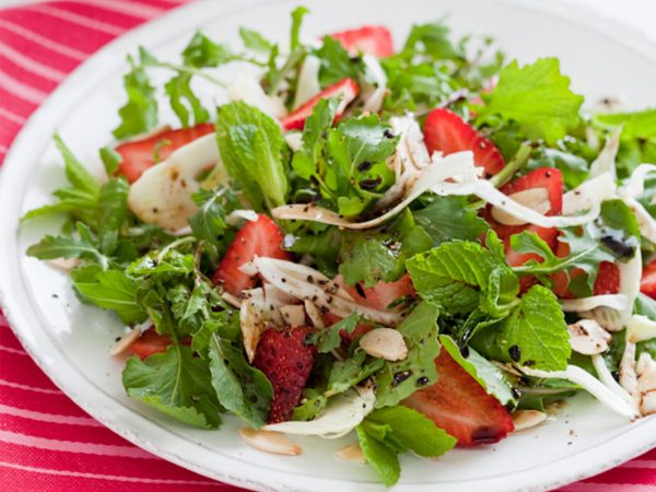 Strawberry, Fennel, &amp; Arugula Salad | Recipes | Dr. Weil&#039;s Healthy Kitchen