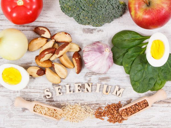 Selenium To Help You Age Gracefully | Dr. Weil&#039;s Daily Tips