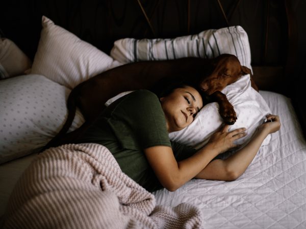 Sleep: Moderation Is Key | Weekly Bulletins | Andrew Weil, M.D.