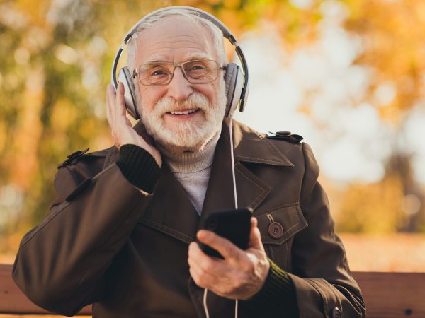 Favorite Tunes May Boost Brain Health | Weekly Bulletins | Andrew Weil, M.D.