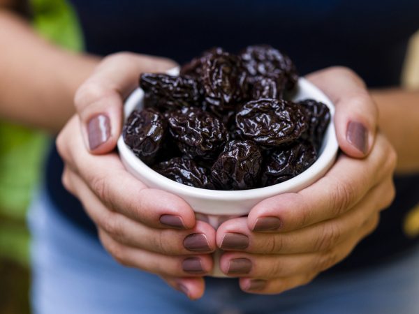 Prunes For Strong Bones | Bulletins | Andrew Weil, M.D.